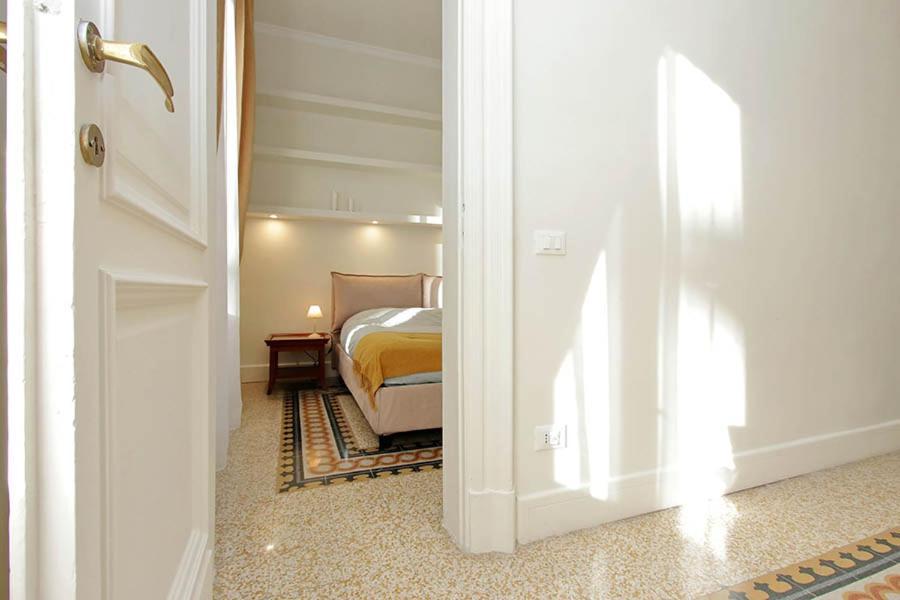 Elegant Apartment In The Heart Of Rome-Navona Area Exterior photo