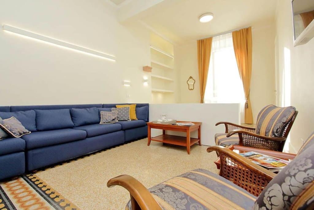 Elegant Apartment In The Heart Of Rome-Navona Area Exterior photo